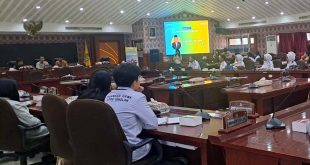 Terima Kunjungan Pelajar SMA, Ketua DPRD Paparkan Tugas dan Fungsi Legislatif