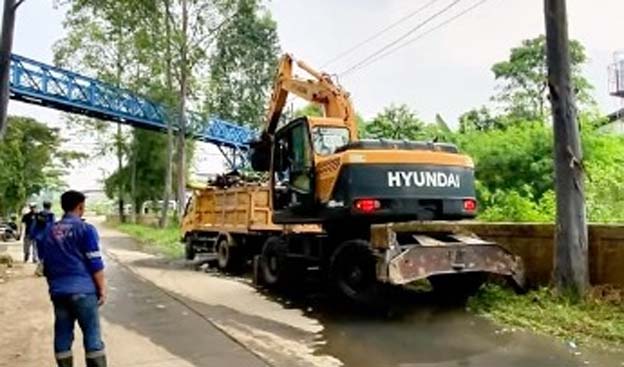 Antisipasi Banjir, Pemkot Tangerang Lakukan Penanganan Kawasan Kali Sabi