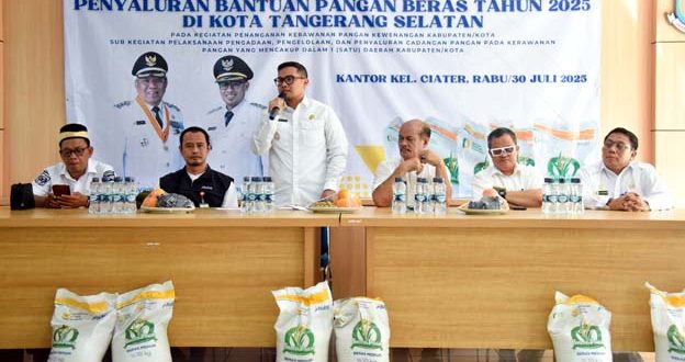 Pemkot Tngsel Bersama Bulog Salurkan Bantuan Pangan Beras untuk 18.024 KPM