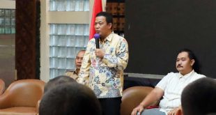 Ketua DPRD Terima Audiensi Calon Pengibar Bendera Pusaka di Puspem