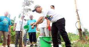 Tanam 400 Pohon Buah, Turidi Apresiasi Inisiatif Warga Buana Gardenia