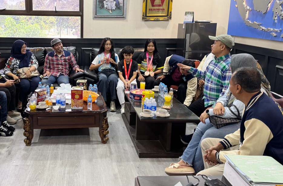 Wakil Ketua DPRD Apresiasi Peraih Medali Emas di Kejuaraan Sepatu Roda JIO 2025