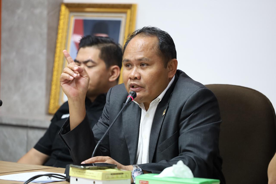 Komisi I DPRD Gelar RDP Terkait Sertifikat Musholla Al Mu’awanah, Tanah Tinggi