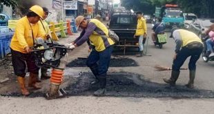 Pemkot Tangerang Tambal Kerusakan Jalan di Sejumlah Jembatan
