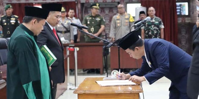 DPRD Kota Tangerang Lantik PAW Hendra Gunawan 2024-2029
