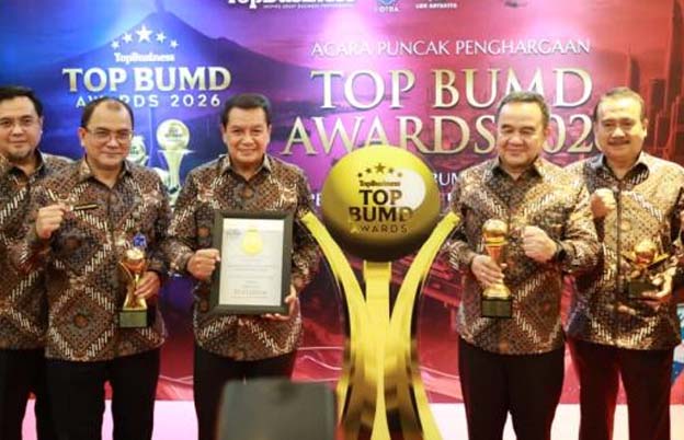 Bupati Tangerang Raih Penghargaan Top BUMD Award 2026