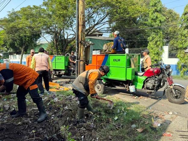 DLH Kota Tangerang Tertibkan TPS Ilegal di Kecamatan Cipondoh