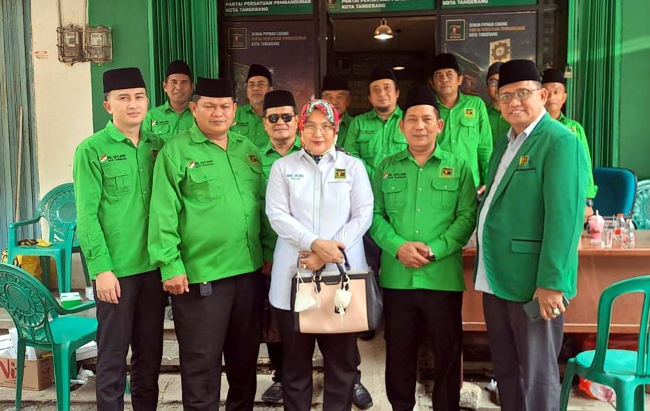 Terima SK Susunan Kepengurusan DPC PPP Periode 2026-2031, Idup: Kader Diminta Tetap Solid