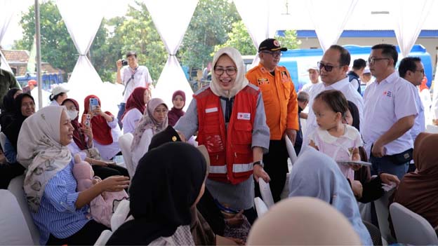 PMI Tangsel Salurkan 16.000 Liter Air Bersih untuk Warga Keranggan
