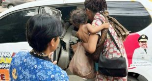 Dinsos Kota Tangerang Evakuasi Ibu dan Anak Terlantar